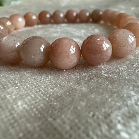 Essential Gemstone Bracelet - Peach Moonstone